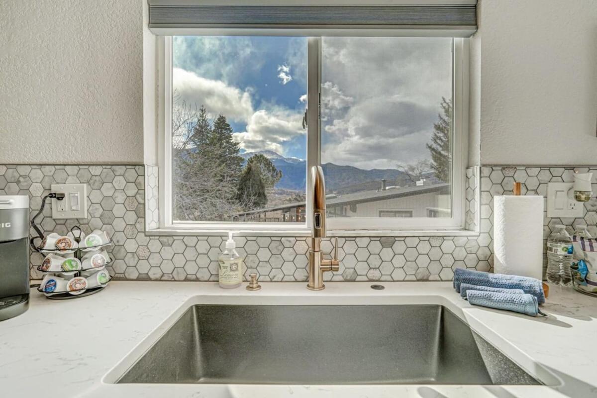 Holiday home Peakview Lil Lux - Prime Spot King Hot Tub Views Colorado Springs