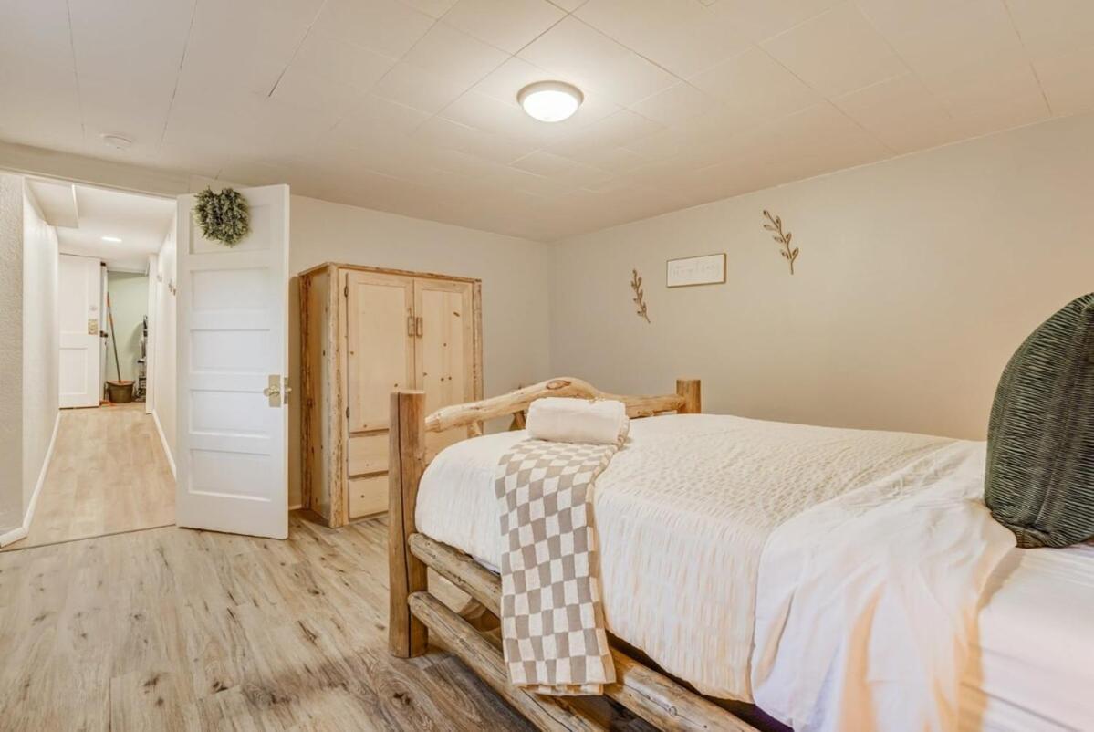 Holiday home Hiker's Hideaway - Nature Escape Bbq Pit Trails *