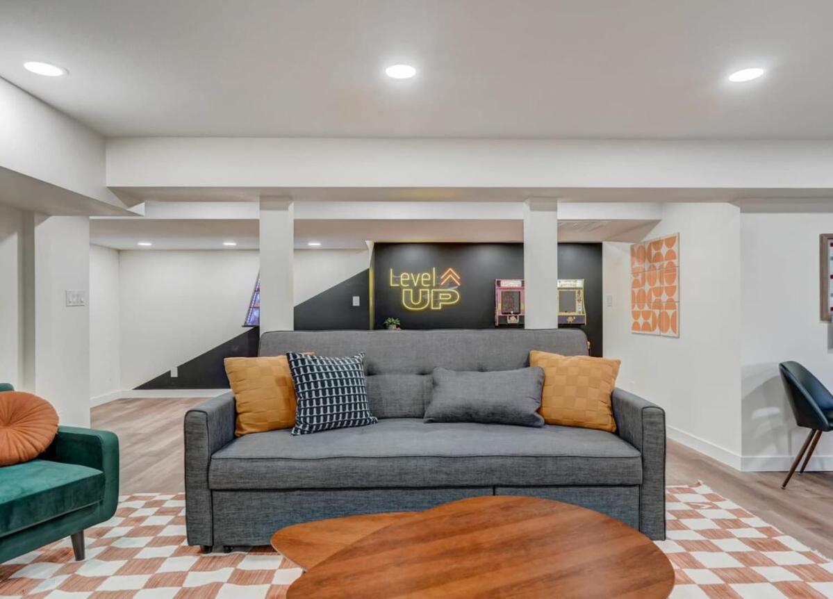 Holiday home Evergreen Luxe - Hot Tub Gaming Haven Big Groups
