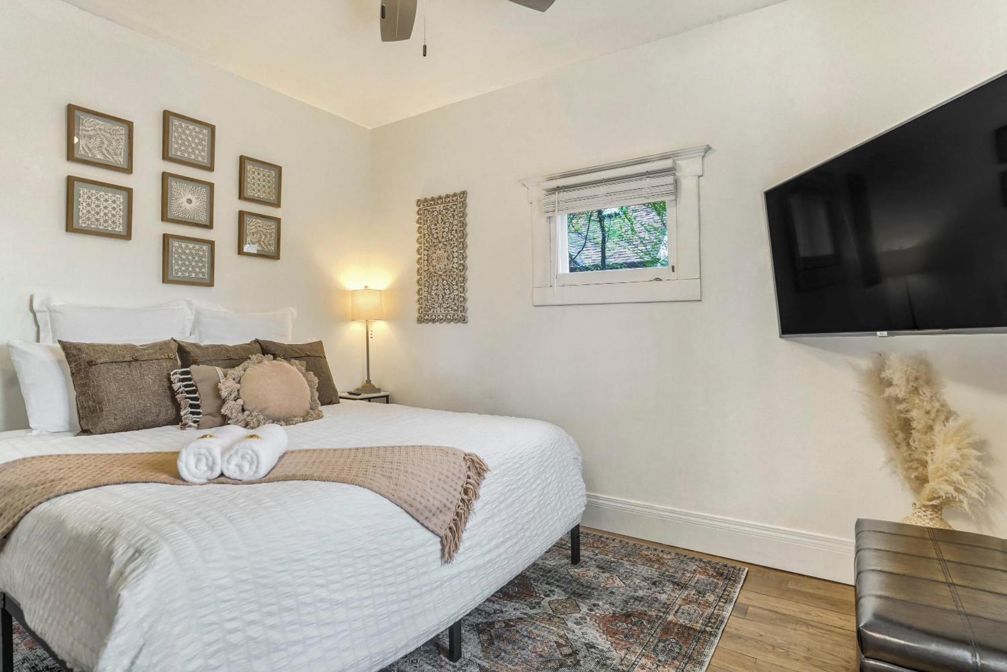 Del Norte Deluxe! Downtown King Attractions Holiday home *