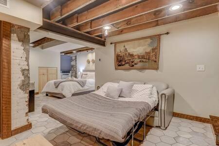 House W Detached Loft Hottub Smarttvs Selfentry Firepit Villa *