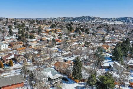 6bd Near Garden Of The Gods-palmer Park * Colorado Springs