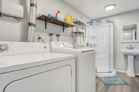 6bd Near Garden Of The Gods-palmer Park *
