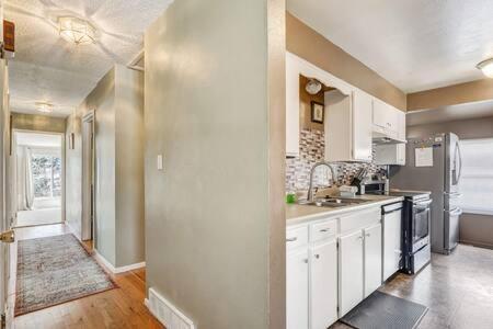6bd Near Garden Of The Gods-palmer Park
