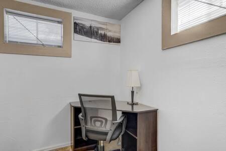 Apartment Space Base Near Airport Bbq Game Colorado Springs