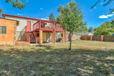 Apartment Space Base Near Airport Bbq Game *