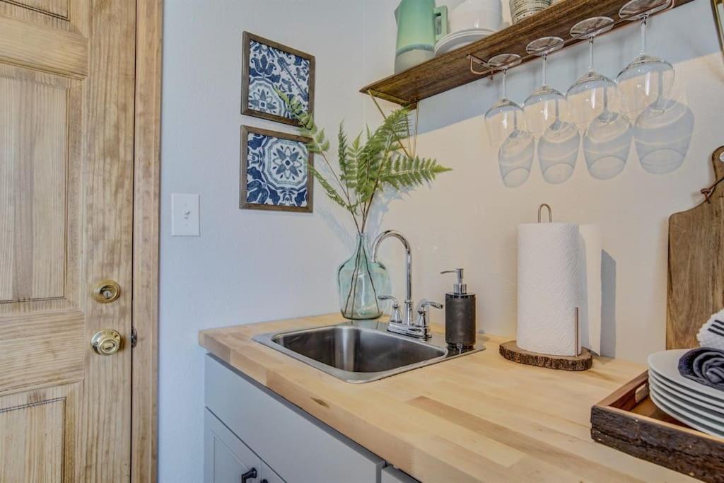 Bonfoy Apartment Colorado Springs