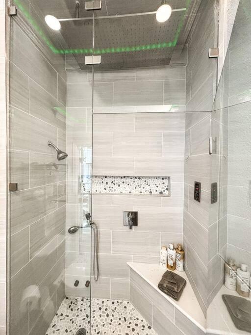 Colorado Spa Retreat / Hot Tub/sauna / Downtown * Colorado Springs