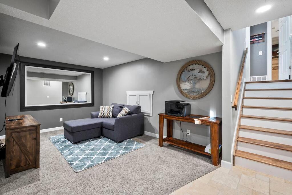Pet-friendly, Flexible Extensions, Sleeps 10+ Holiday home *