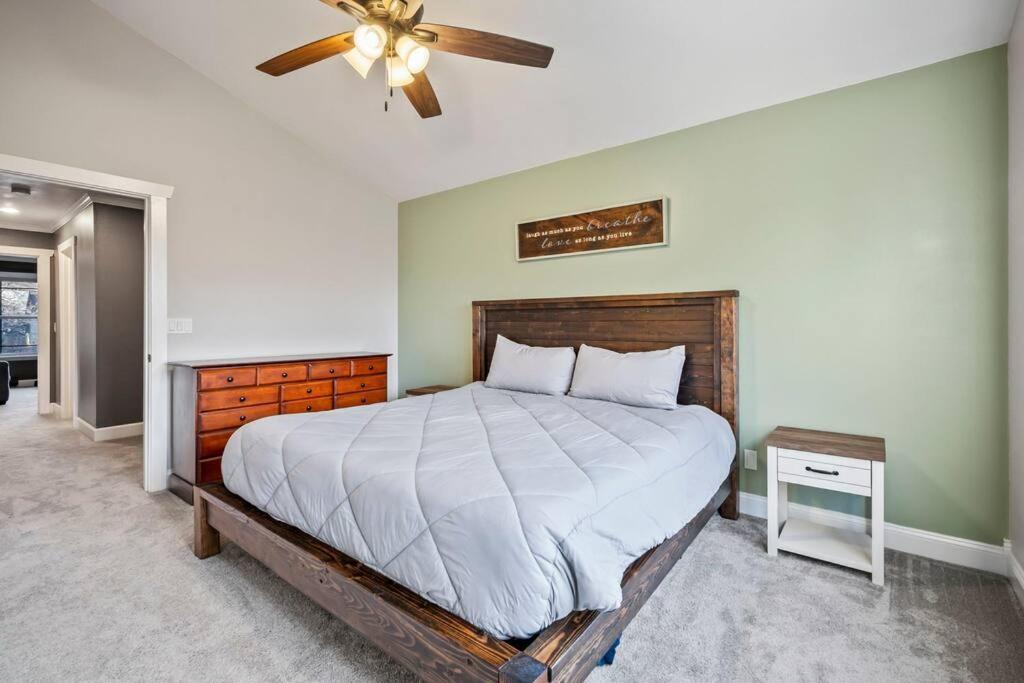 Pet-friendly, Flexible Extensions, Sleeps 10+