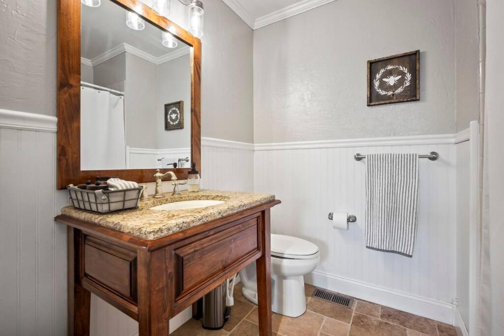 Holiday home Pet-friendly, Flexible Extensions, Sleeps 10+