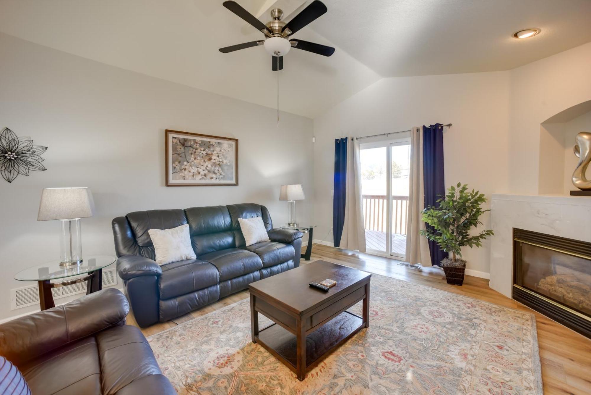 Updated Springs - 3 Mi To Garden Of The Gods! Holiday home