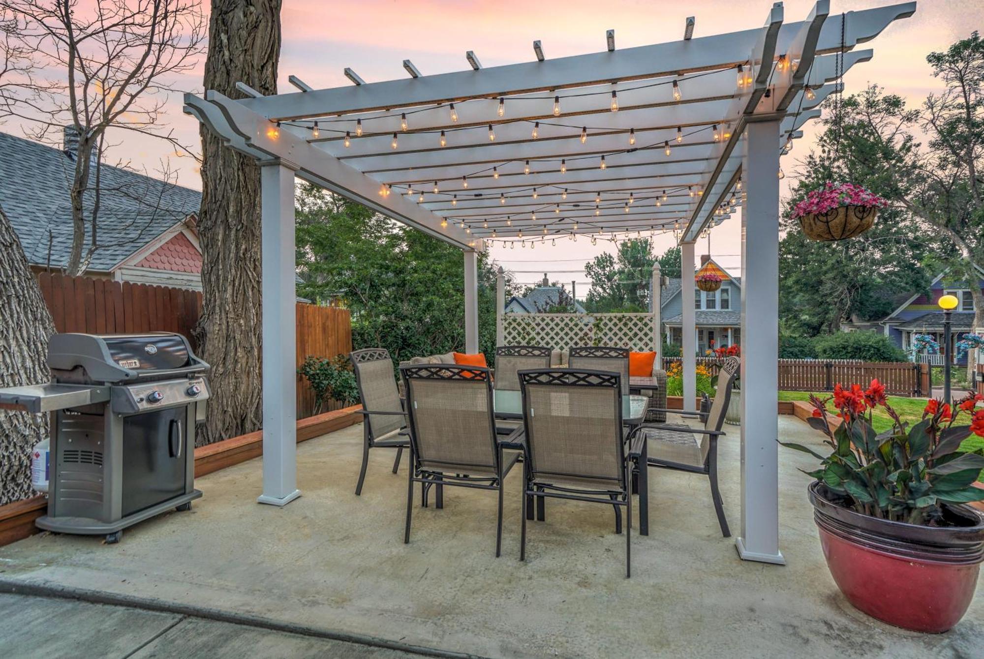 Holiday home 3br Downtown - New Hot Tub - Olympic Training Center Colorado Springs