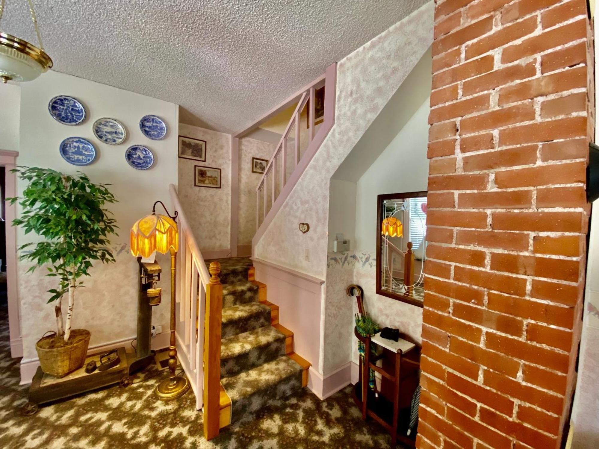 Holden House 1902 Bed & Breakfast Colorado Springs