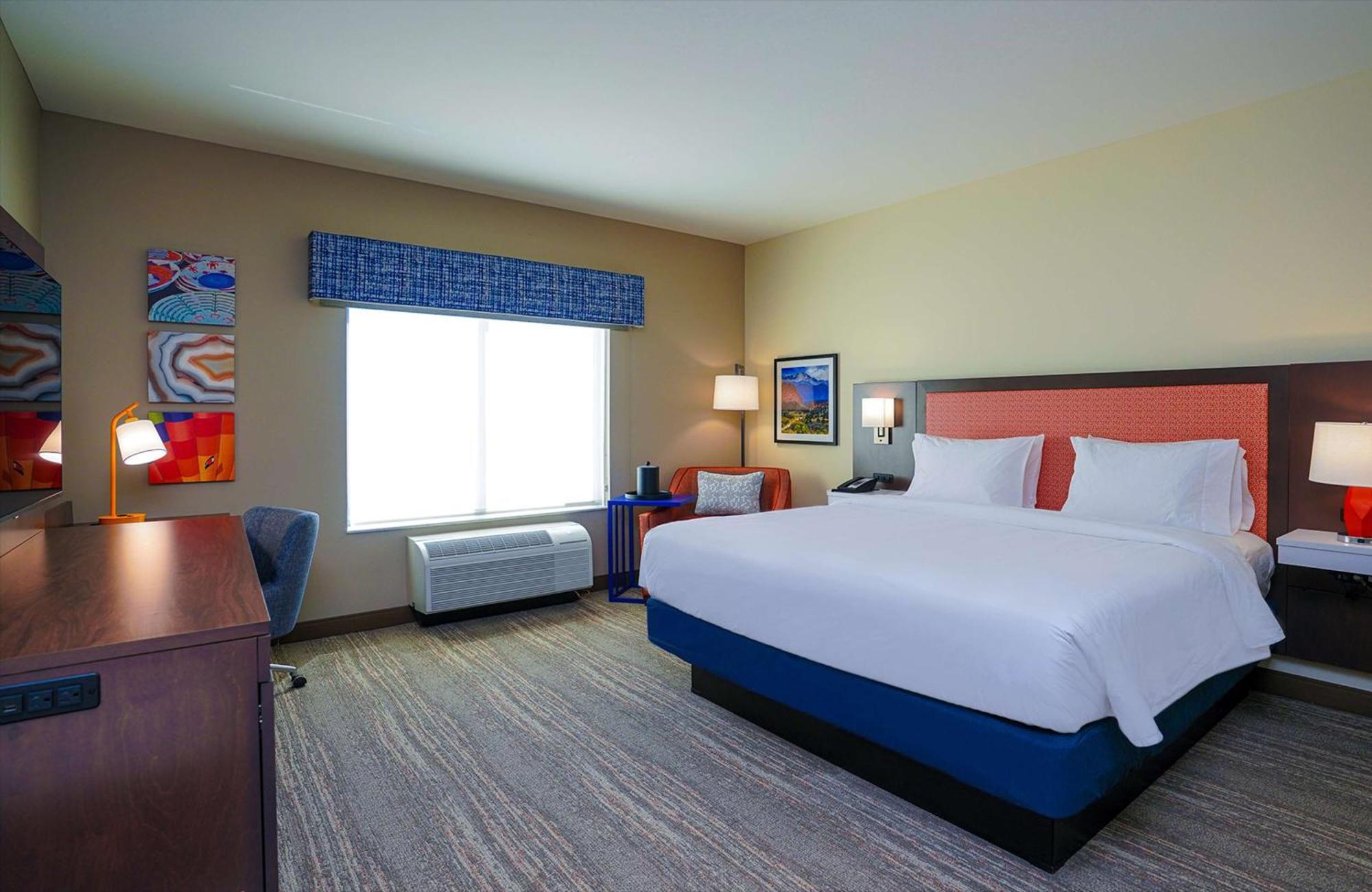 Hampton I-25 Hotel