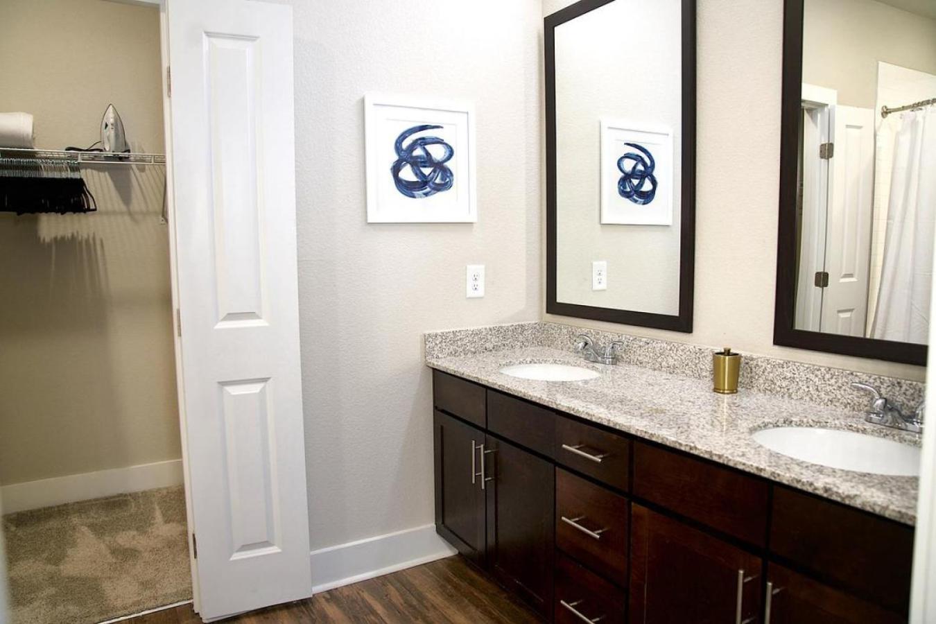 Apartment Landing Modern With Amazing Amenities Colorado Springs