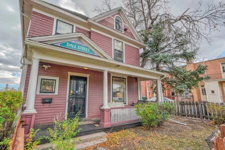Tiger Lair Walk To Cc Historic Downtown Cos 4br Holiday home *