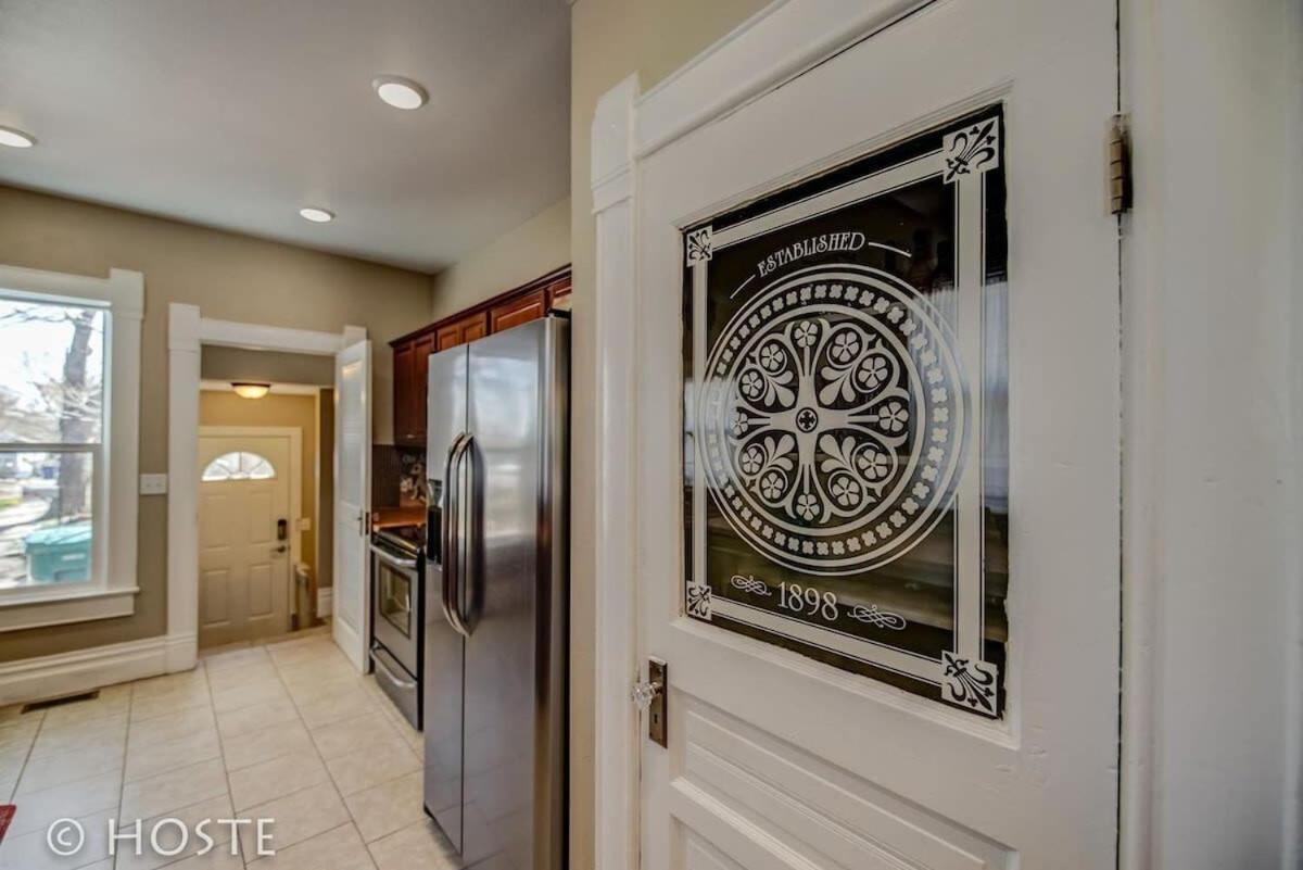 3br Charming Modern Victorian Downtown Holiday home *