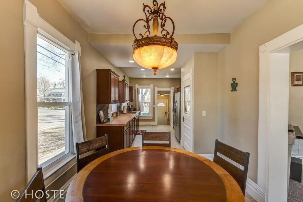 3br Charming Modern Victorian Downtown