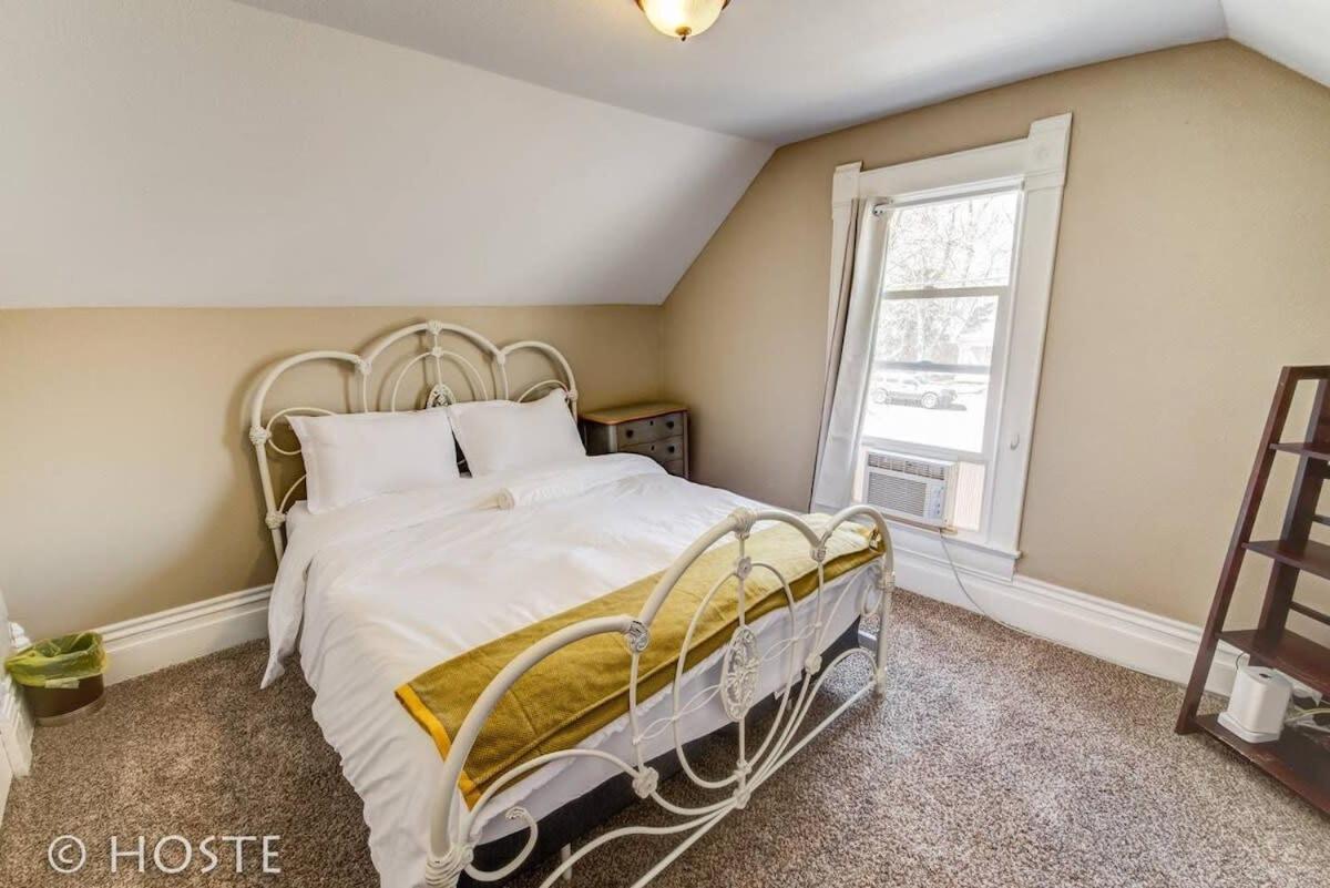 3br Charming Modern Victorian Downtown Holiday home