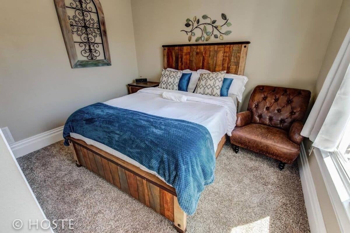 3br Charming Modern Victorian Downtown
