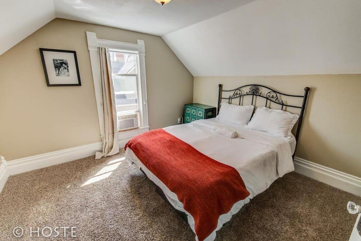 Holiday home 3br Charming Modern Victorian Downtown