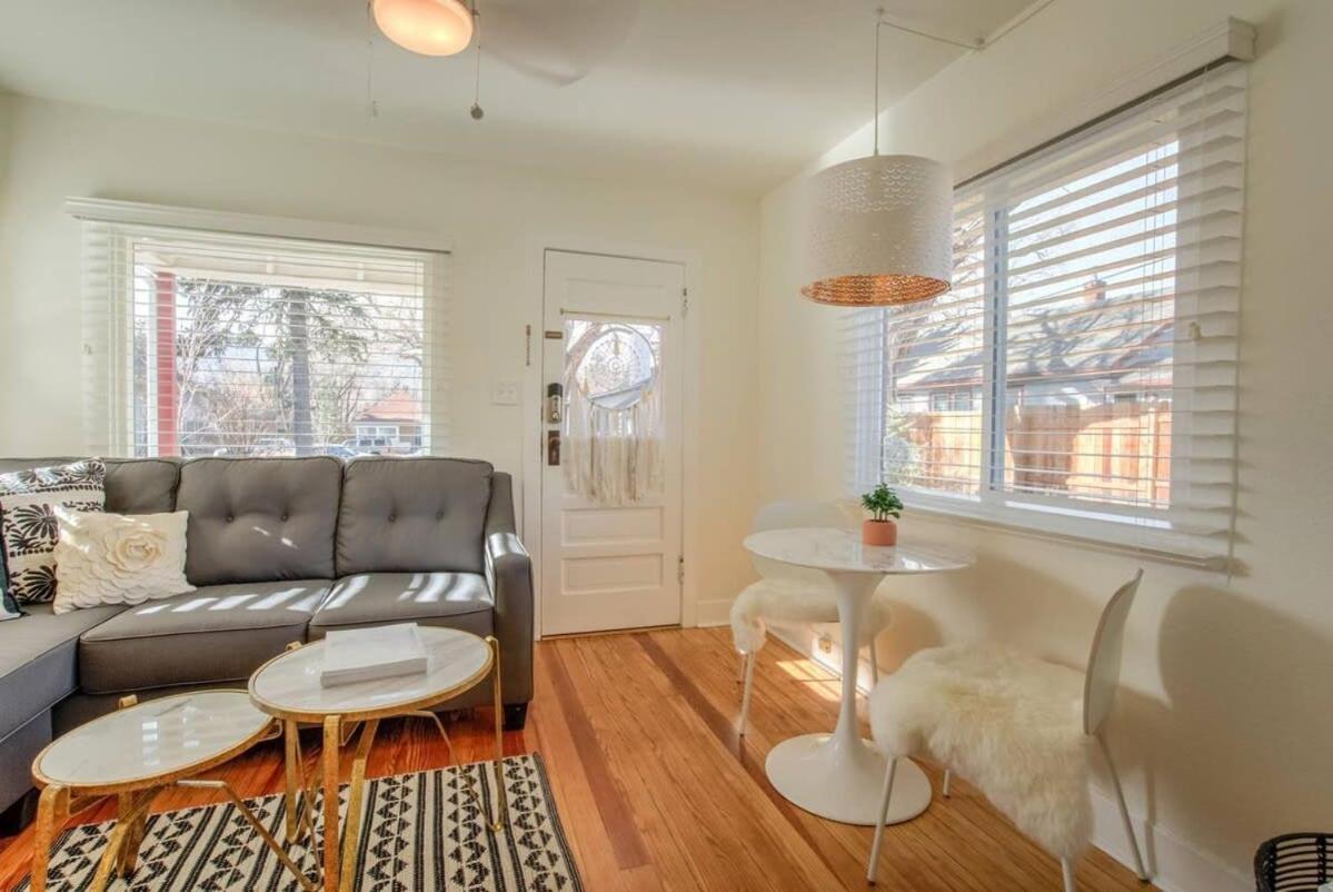 Vintage Tiny House Cute 1bdrm Big Appeal Holiday home Colorado Springs