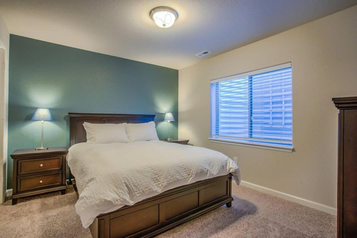 4br Modern Townhome Close To Usafa