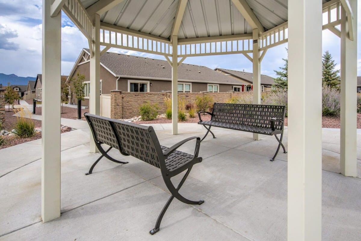 4br Modern Townhome Close To Usafa * Colorado Springs