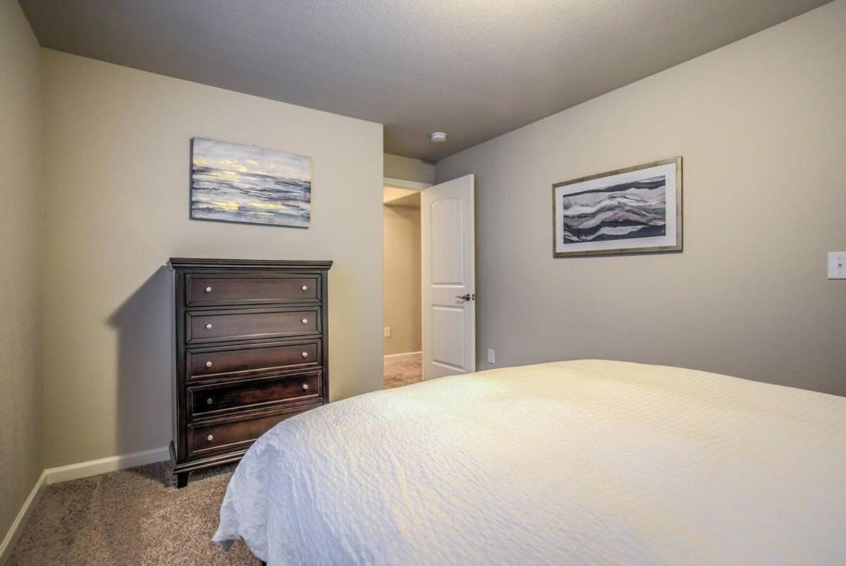 Holiday home 4br Modern Townhome Close To Usafa