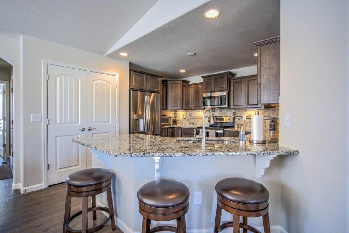 4br Modern Townhome Close To Usafa Holiday home Colorado Springs