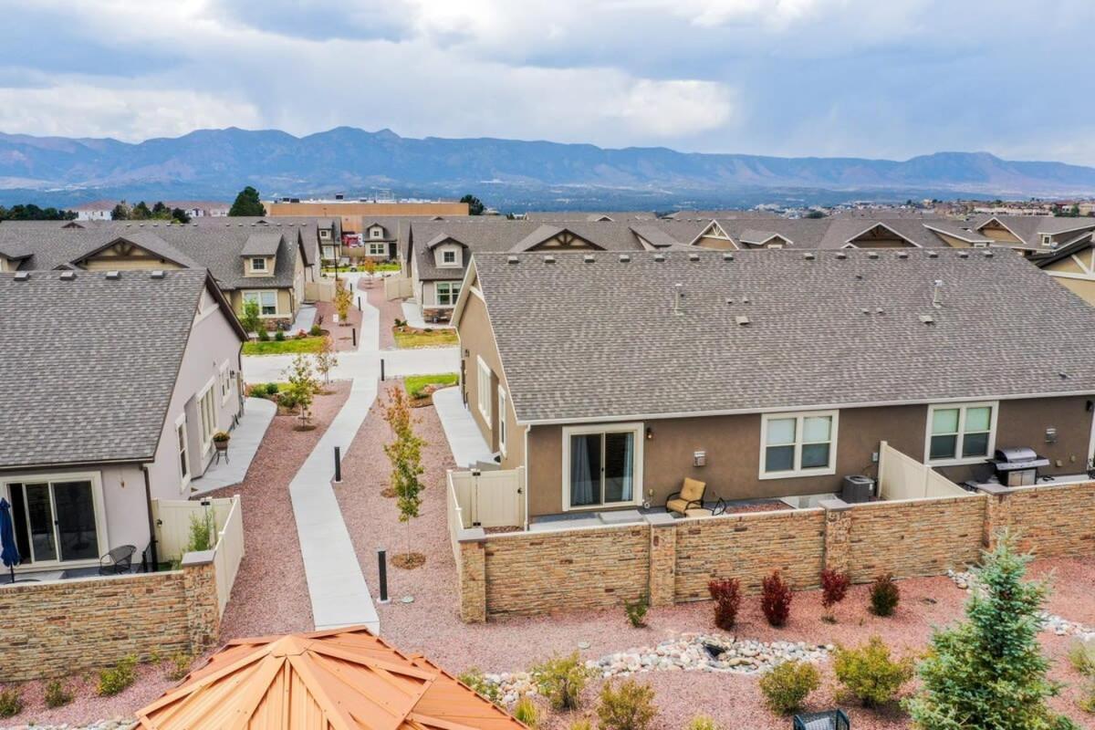 4br Modern Townhome Close To Usafa Colorado Springs