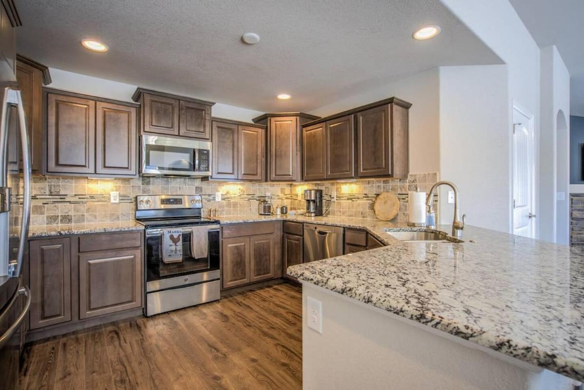 4br Modern Townhome Close To Usafa Holiday home Colorado Springs