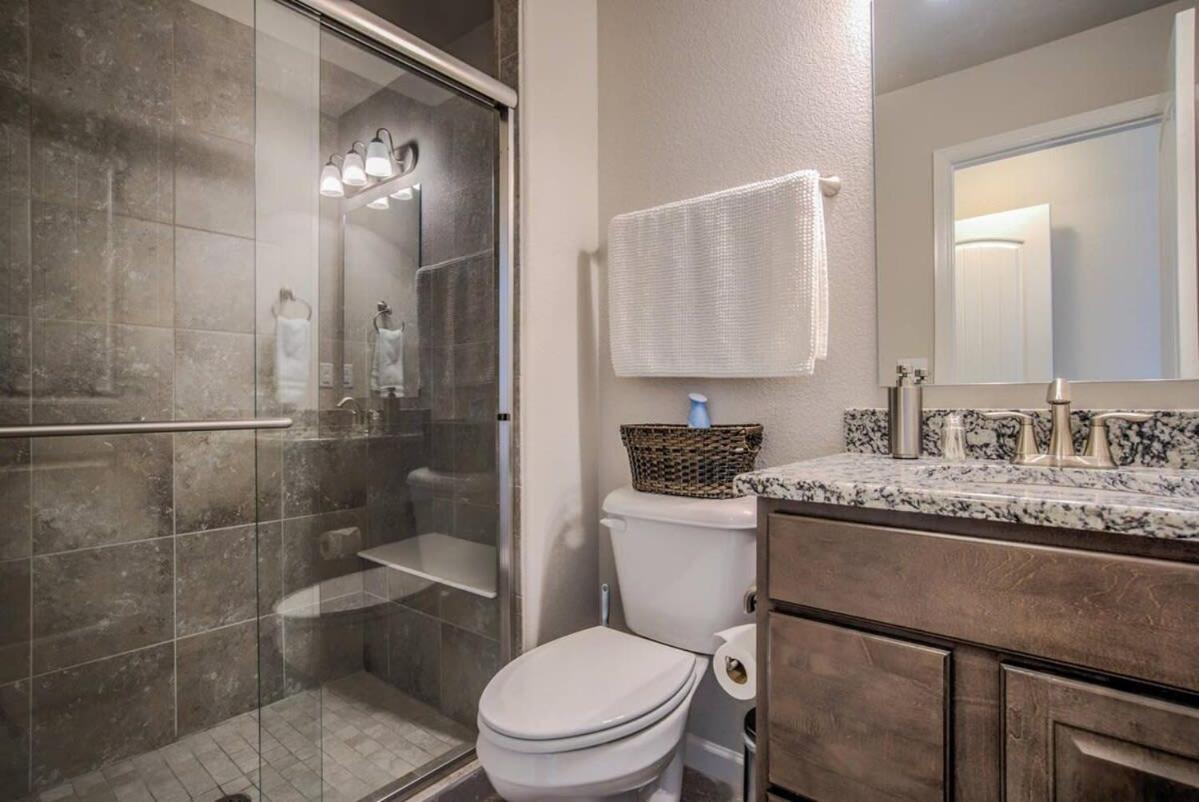 Holiday home 4br Modern Townhome Close To Usafa *