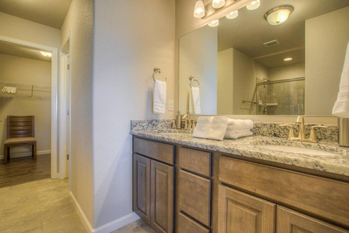 4br Modern Townhome Close To Usafa * Colorado Springs
