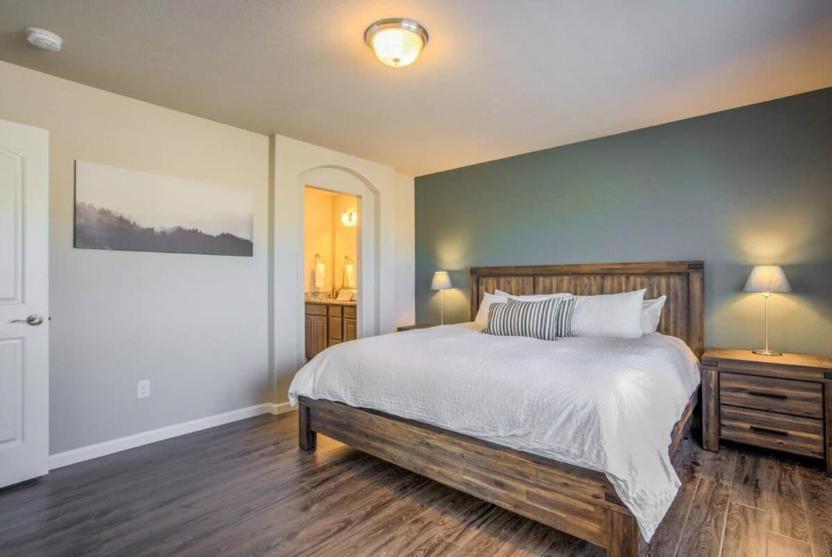 4br Modern Townhome Close To Usafa Holiday home Colorado Springs