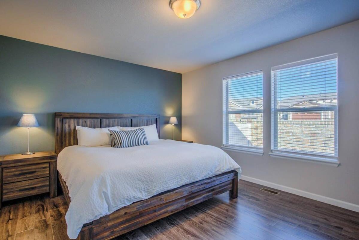 4br Modern Townhome Close To Usafa Holiday home