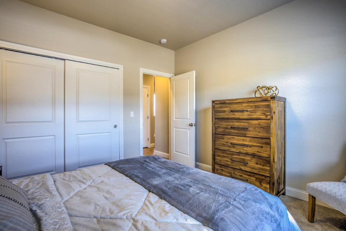 4bd Westside Vacation W Space & Flexibility *