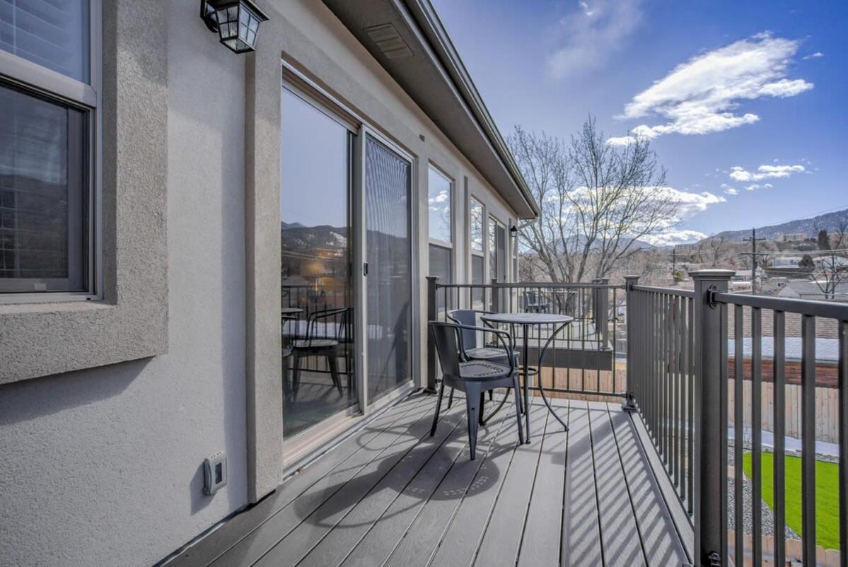 4bd Westside Vacation W Space & Flexibility Holiday home Colorado Springs