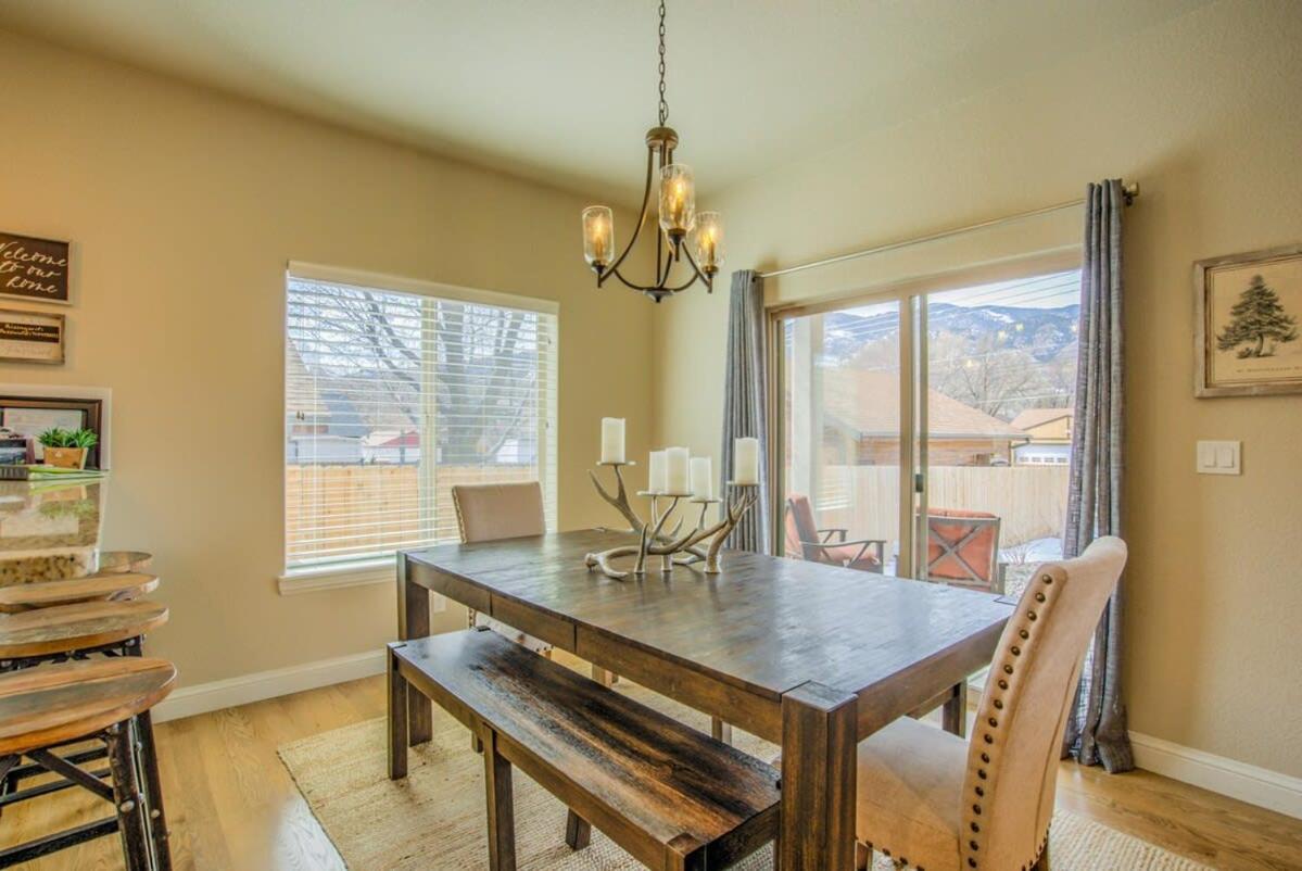 4bd Pikes Peak Views Minutes To Hiking & Dining Colorado Springs