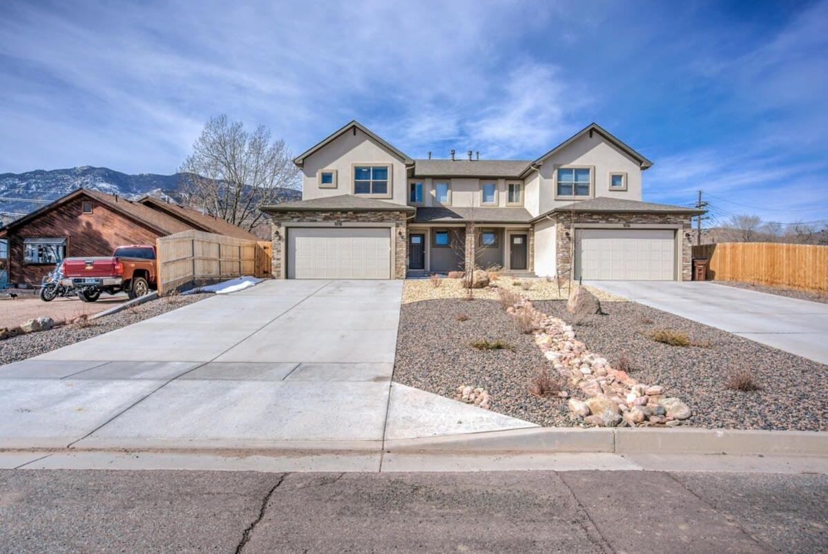 Holiday home 4bd Pikes Peak Views Minutes To Hiking & Dining *