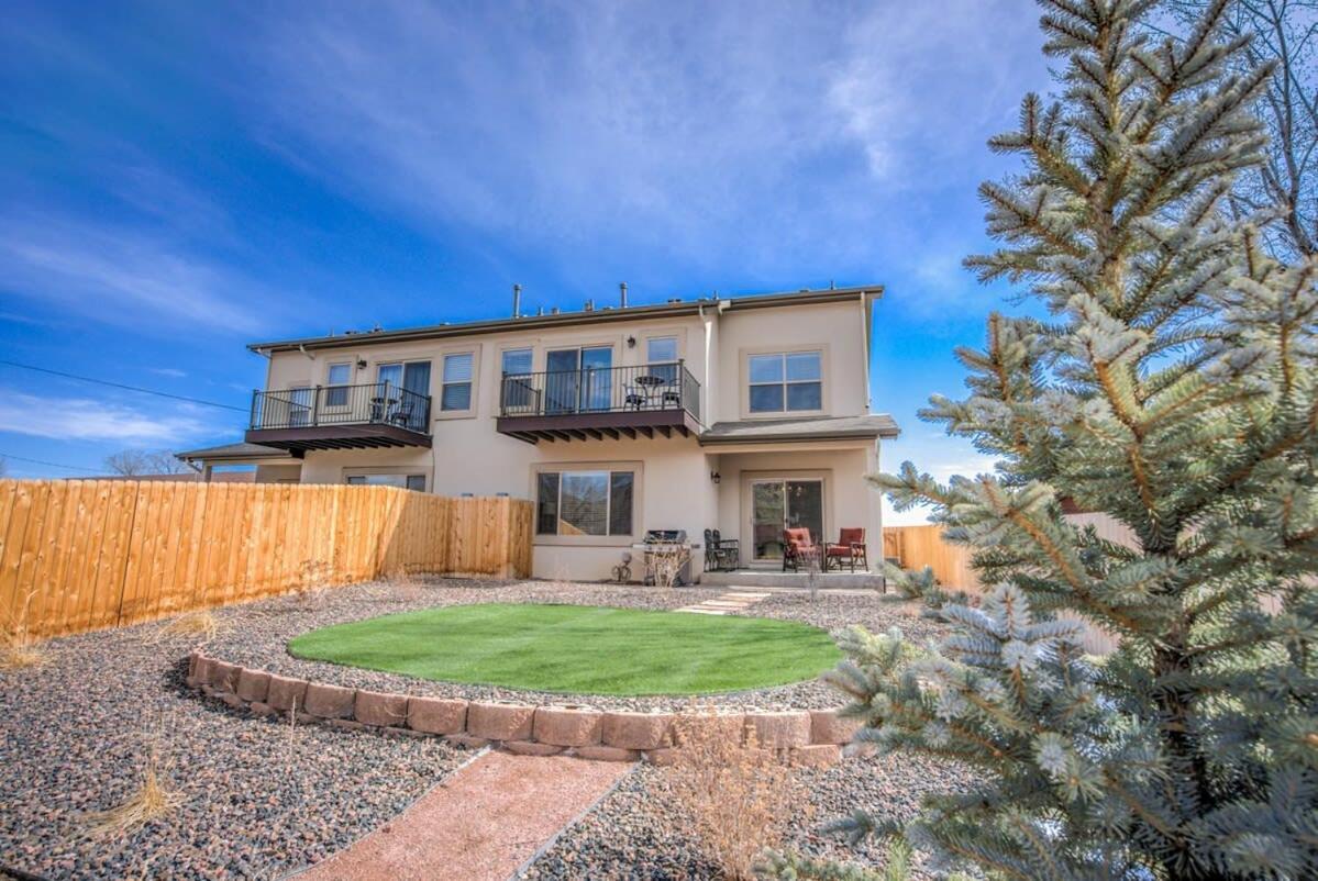 Holiday home 4bd Pikes Peak Views Minutes To Hiking & Dining