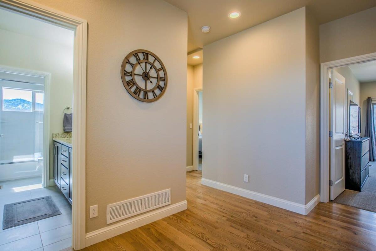4bd Pikes Peak Views Minutes To Hiking & Dining Colorado Springs