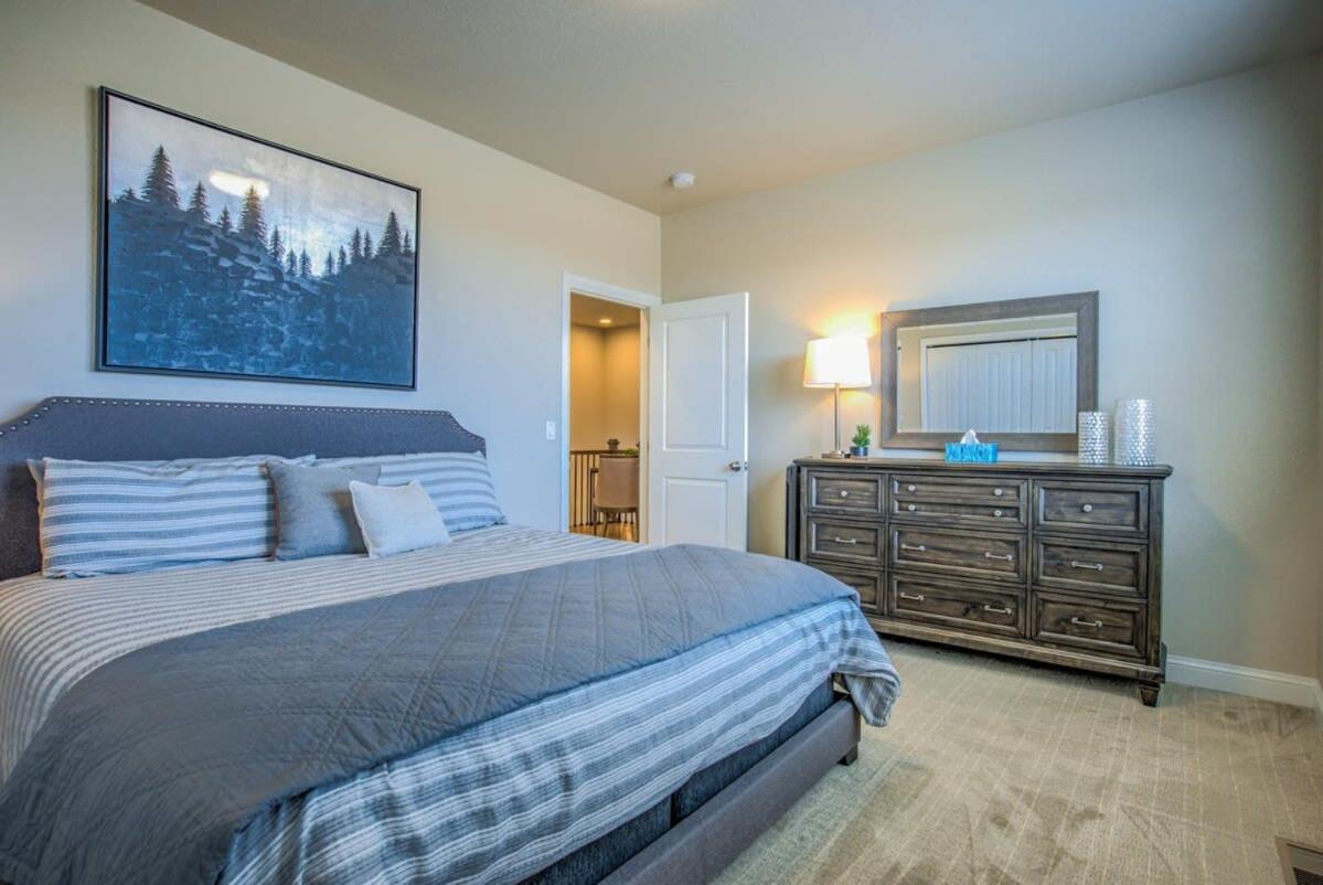 Holiday home 4bd Pikes Peak Views Minutes To Hiking & Dining Colorado Springs