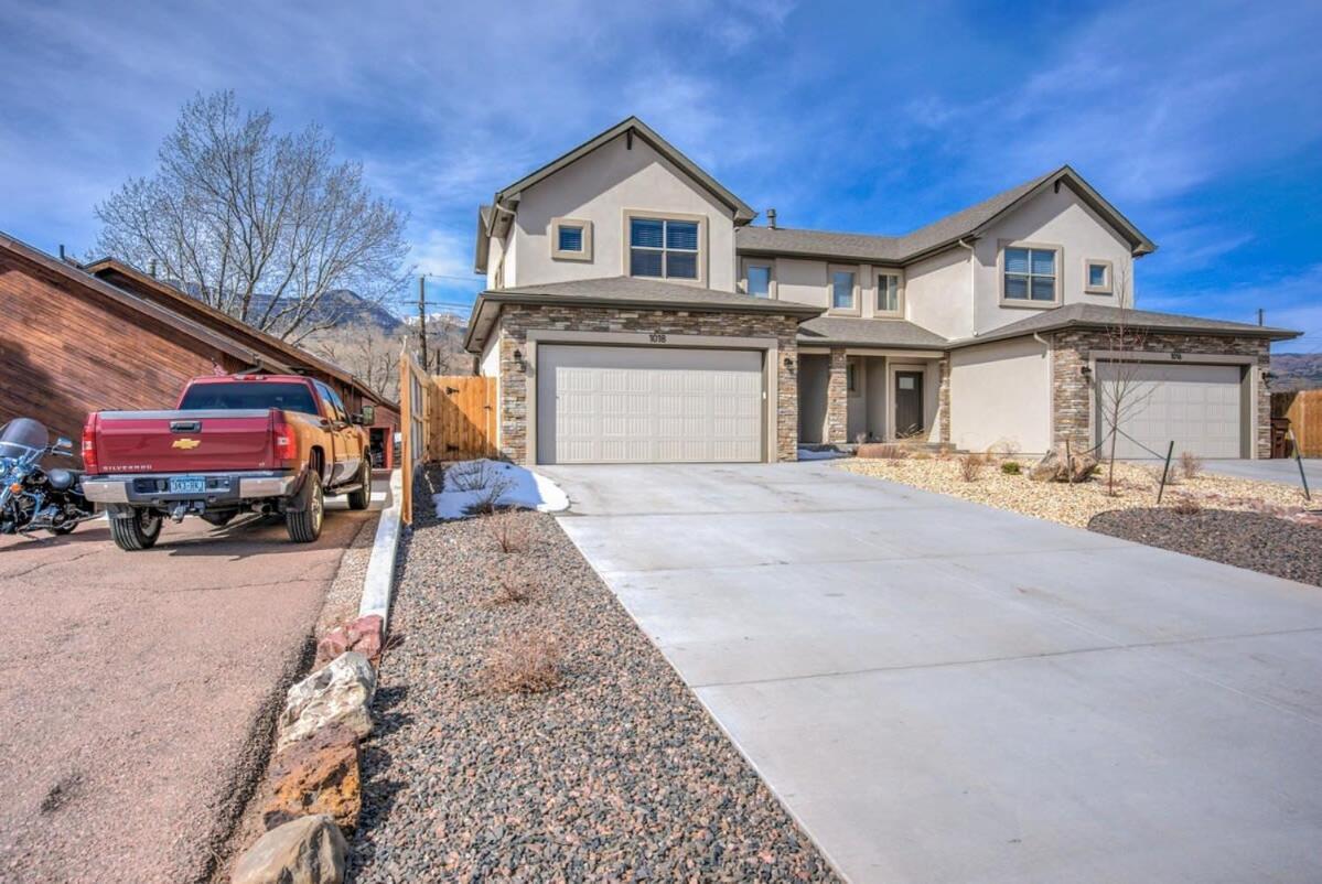 4bd Pikes Peak Views Minutes To Hiking & Dining Holiday home