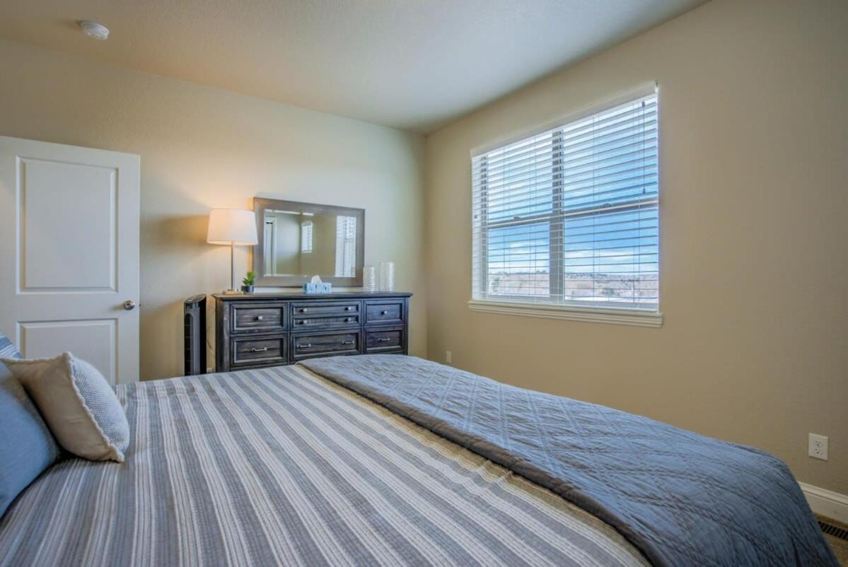 4bd Pikes Peak Views Minutes To Hiking & Dining Colorado Springs