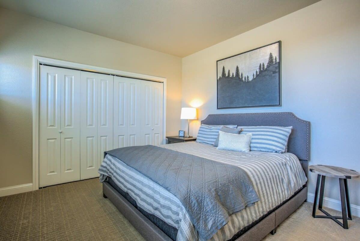 Holiday home 4bd Pikes Peak Views Minutes To Hiking & Dining Colorado Springs