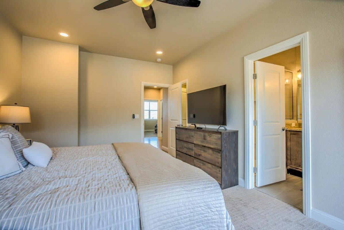 4bd Pikes Peak Views Minutes To Hiking & Dining Colorado Springs
