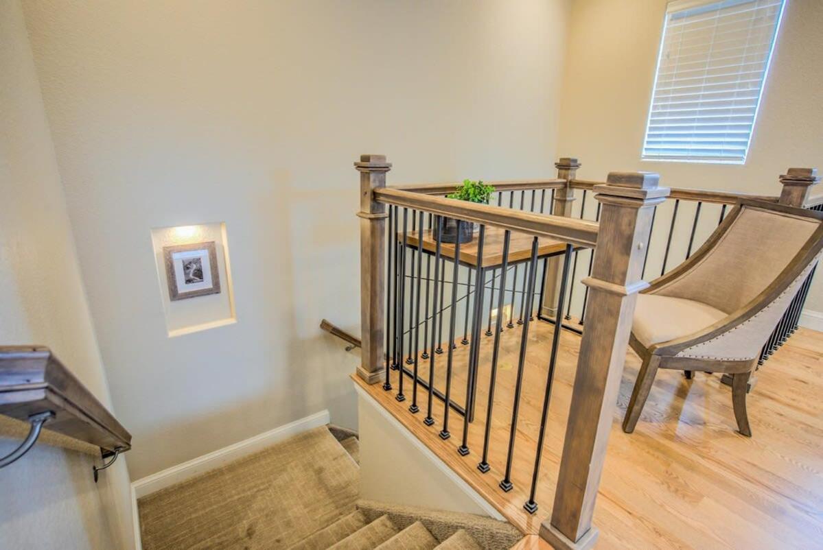 Holiday home 4bd Pikes Peak Views Minutes To Hiking & Dining *