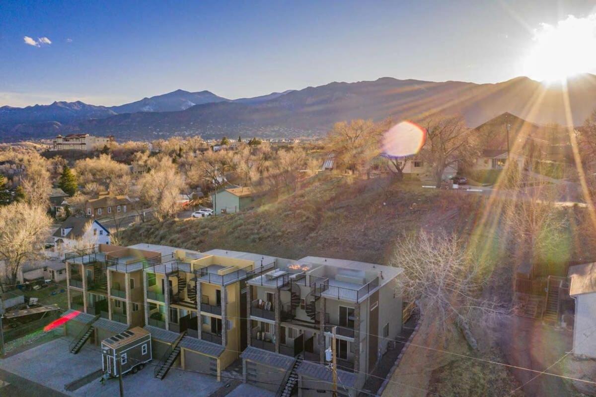4br Urban Rooftop Patio With Views Holiday home